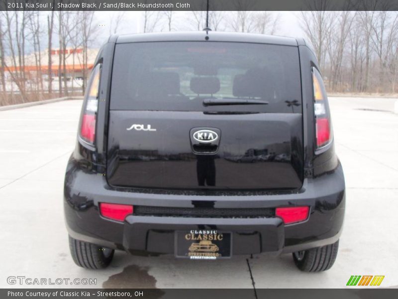 Shadow Black / Sand/Black Houndstooth Cloth 2011 Kia Soul !