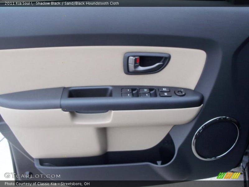Shadow Black / Sand/Black Houndstooth Cloth 2011 Kia Soul !