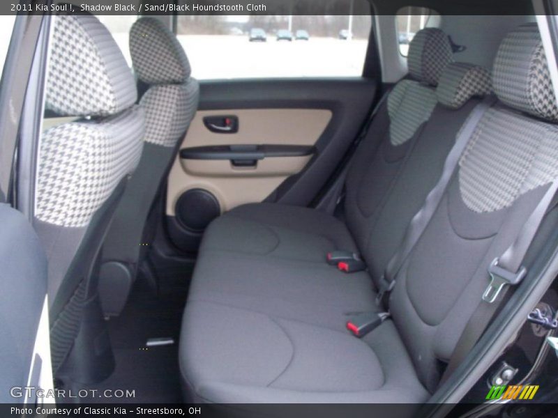  2011 Soul ! Sand/Black Houndstooth Cloth Interior