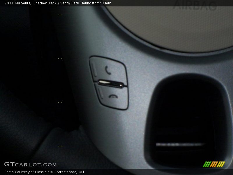 Shadow Black / Sand/Black Houndstooth Cloth 2011 Kia Soul !
