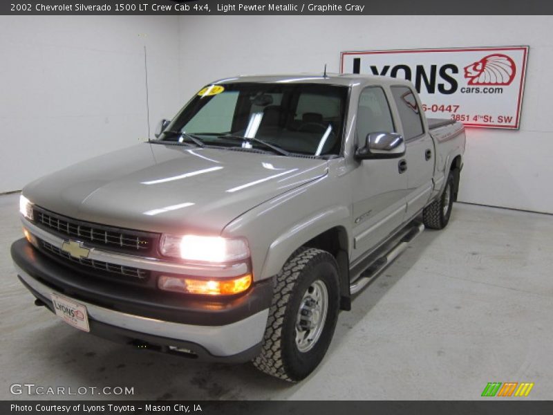 Light Pewter Metallic / Graphite Gray 2002 Chevrolet Silverado 1500 LT Crew Cab 4x4