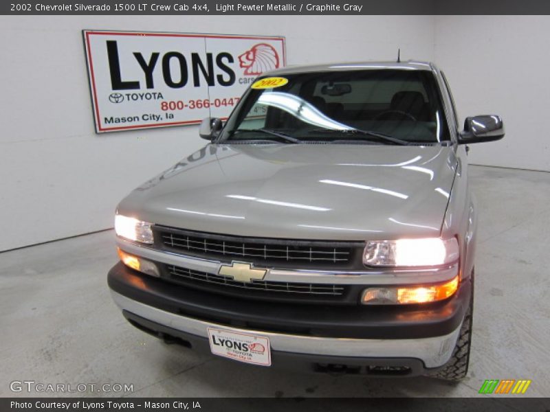 Light Pewter Metallic / Graphite Gray 2002 Chevrolet Silverado 1500 LT Crew Cab 4x4