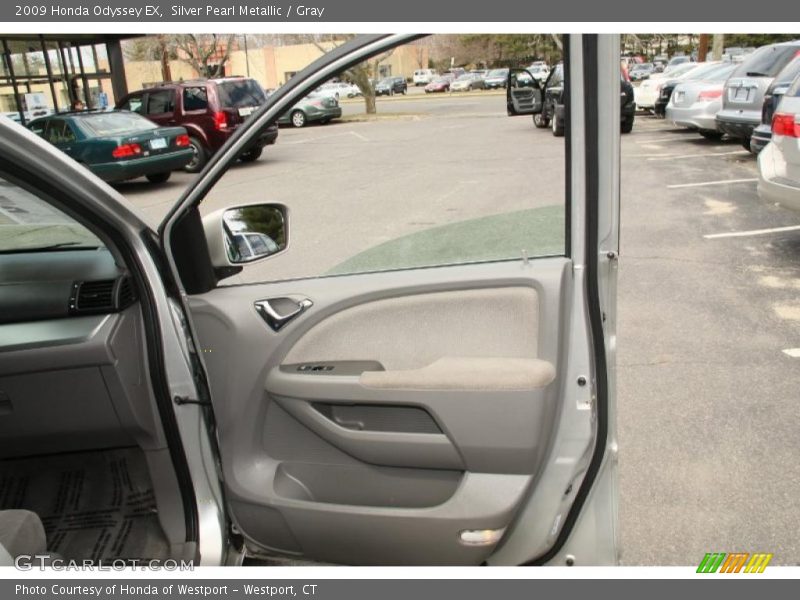 Silver Pearl Metallic / Gray 2009 Honda Odyssey EX
