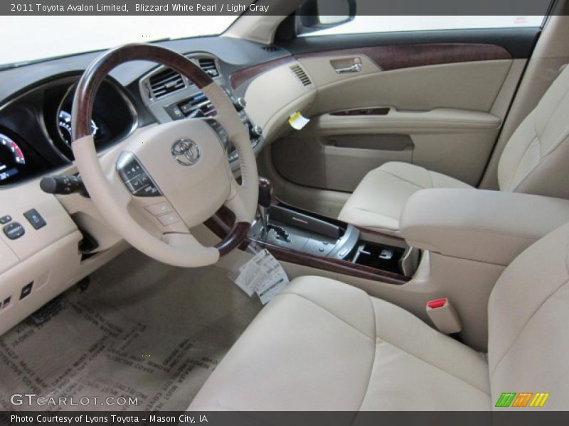Blizzard White Pearl / Light Gray 2011 Toyota Avalon Limited