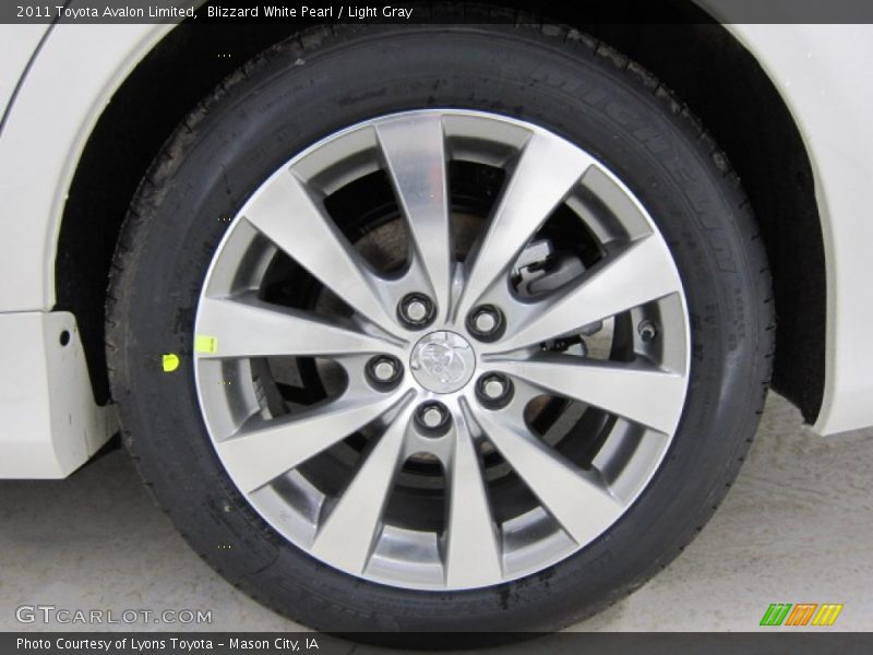 Blizzard White Pearl / Light Gray 2011 Toyota Avalon Limited