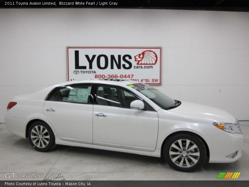 Blizzard White Pearl / Light Gray 2011 Toyota Avalon Limited