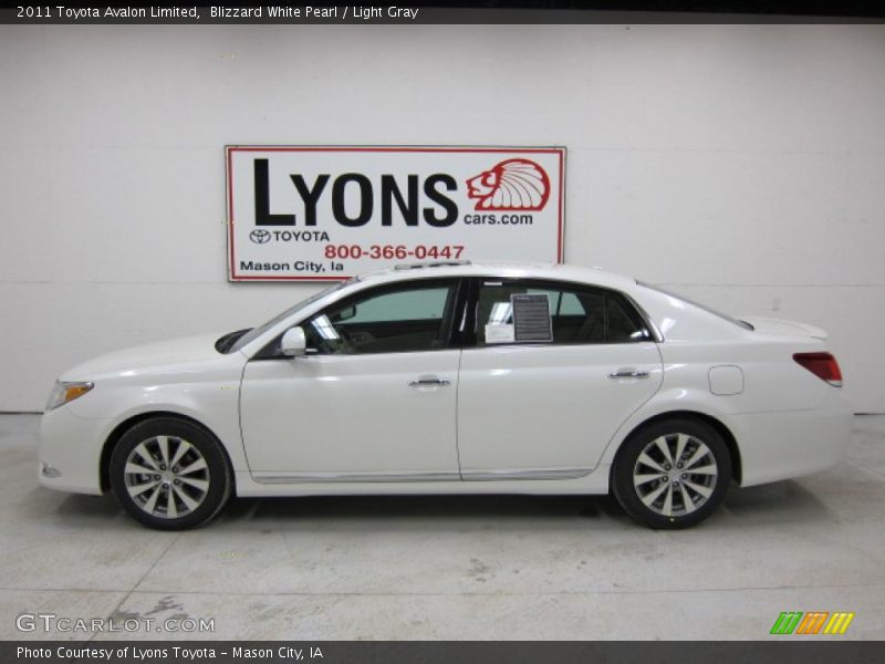 Blizzard White Pearl / Light Gray 2011 Toyota Avalon Limited