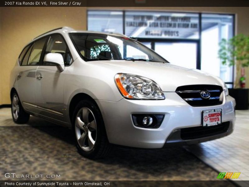 Fine Silver / Gray 2007 Kia Rondo EX V6