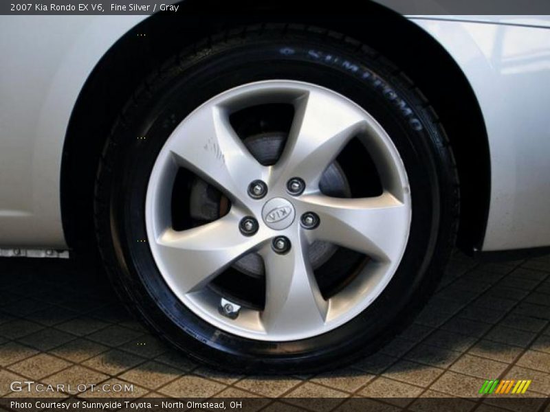 Fine Silver / Gray 2007 Kia Rondo EX V6