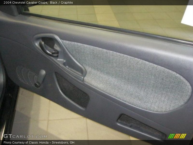 Black / Graphite 2004 Chevrolet Cavalier Coupe