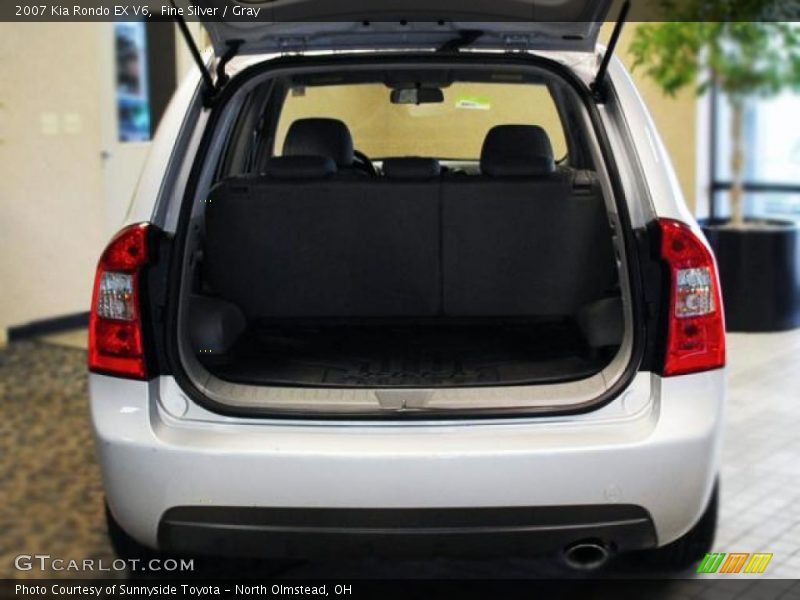 Fine Silver / Gray 2007 Kia Rondo EX V6