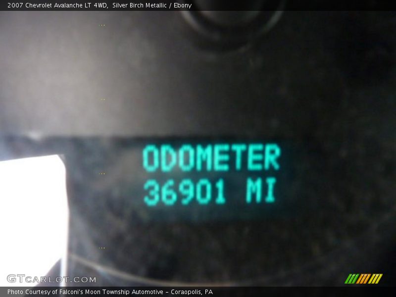 Silver Birch Metallic / Ebony 2007 Chevrolet Avalanche LT 4WD