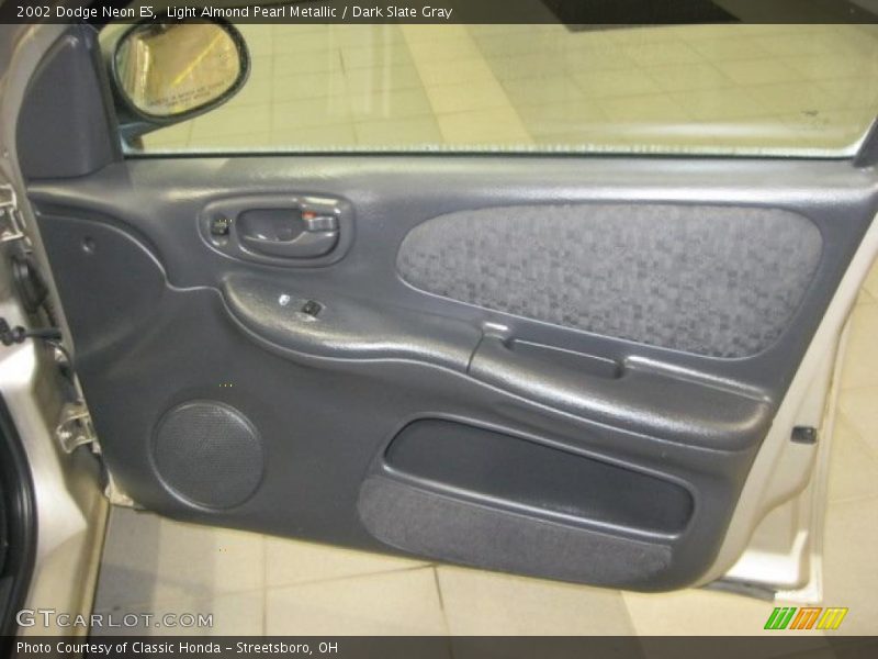 Light Almond Pearl Metallic / Dark Slate Gray 2002 Dodge Neon ES
