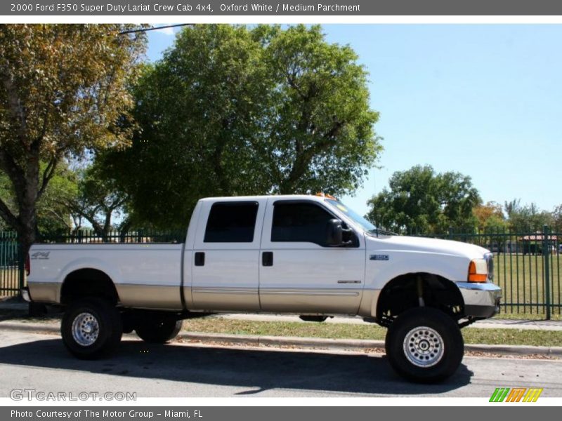 Oxford White / Medium Parchment 2000 Ford F350 Super Duty Lariat Crew Cab 4x4