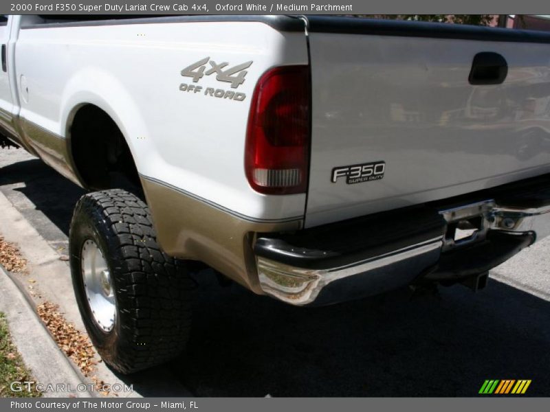 Oxford White / Medium Parchment 2000 Ford F350 Super Duty Lariat Crew Cab 4x4