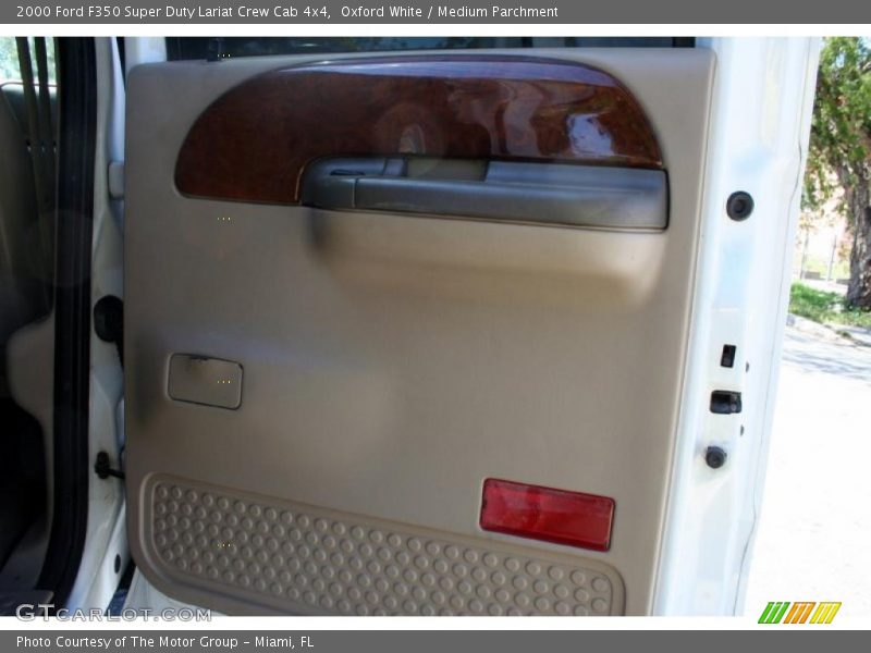 Oxford White / Medium Parchment 2000 Ford F350 Super Duty Lariat Crew Cab 4x4