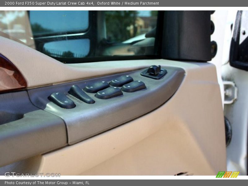 Oxford White / Medium Parchment 2000 Ford F350 Super Duty Lariat Crew Cab 4x4