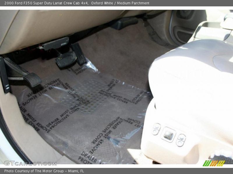 Oxford White / Medium Parchment 2000 Ford F350 Super Duty Lariat Crew Cab 4x4