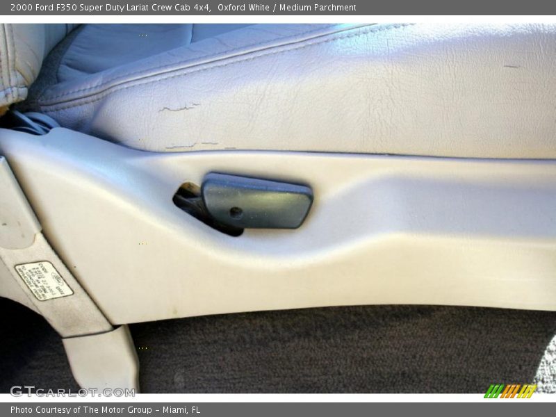 Oxford White / Medium Parchment 2000 Ford F350 Super Duty Lariat Crew Cab 4x4