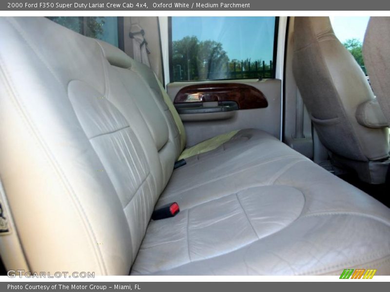Oxford White / Medium Parchment 2000 Ford F350 Super Duty Lariat Crew Cab 4x4