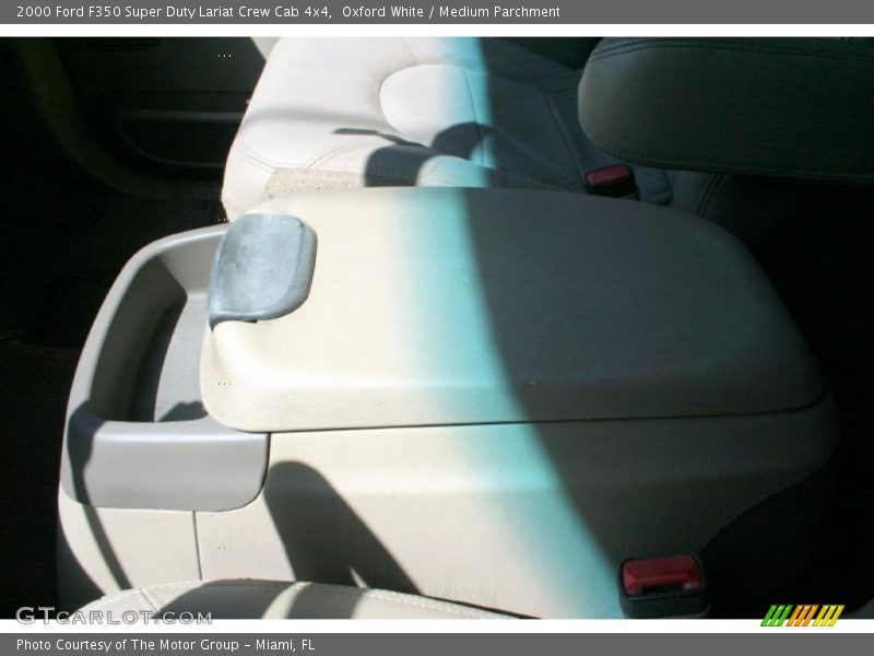 Oxford White / Medium Parchment 2000 Ford F350 Super Duty Lariat Crew Cab 4x4