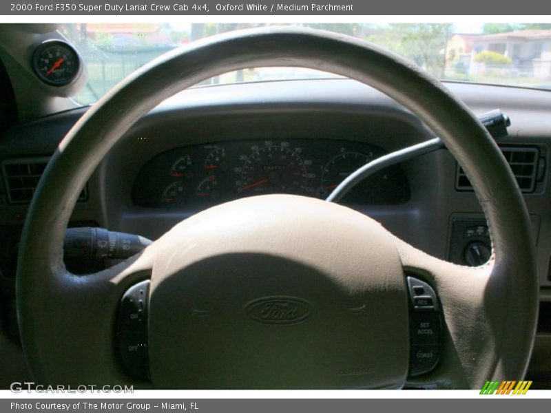 Oxford White / Medium Parchment 2000 Ford F350 Super Duty Lariat Crew Cab 4x4