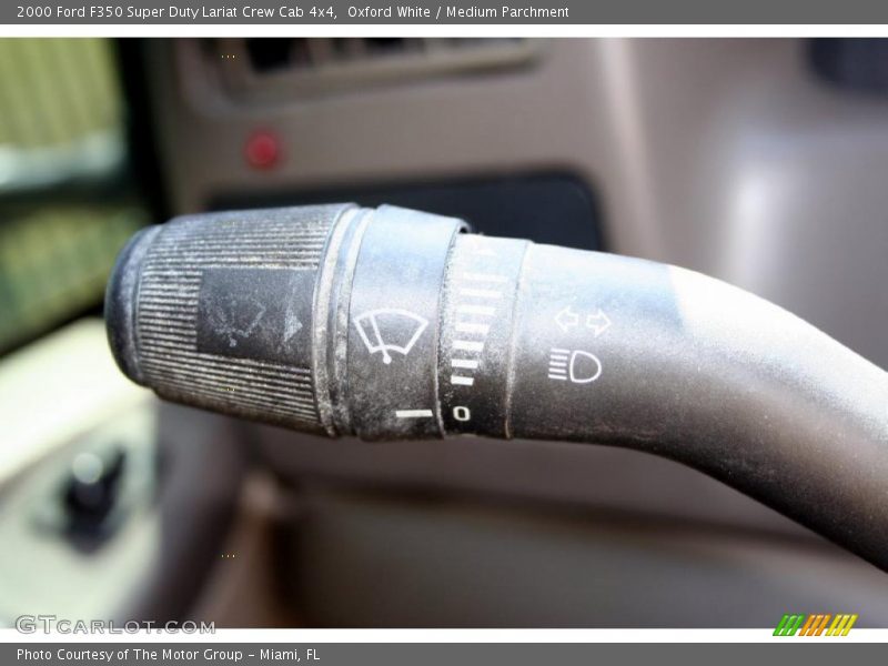 Controls of 2000 F350 Super Duty Lariat Crew Cab 4x4