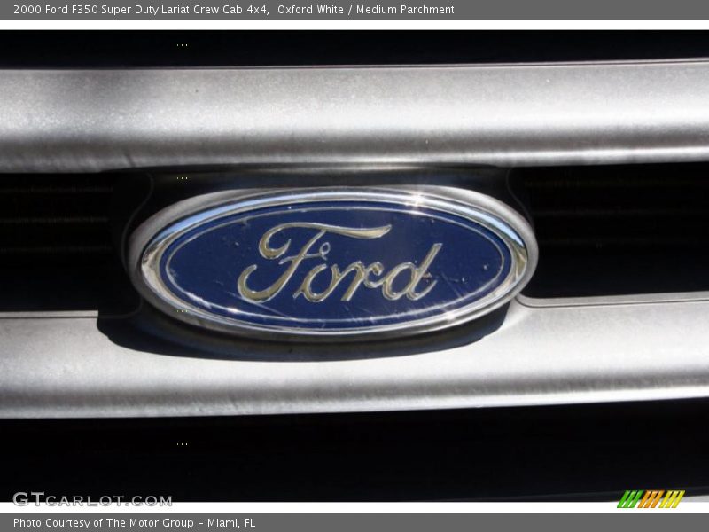 Oxford White / Medium Parchment 2000 Ford F350 Super Duty Lariat Crew Cab 4x4