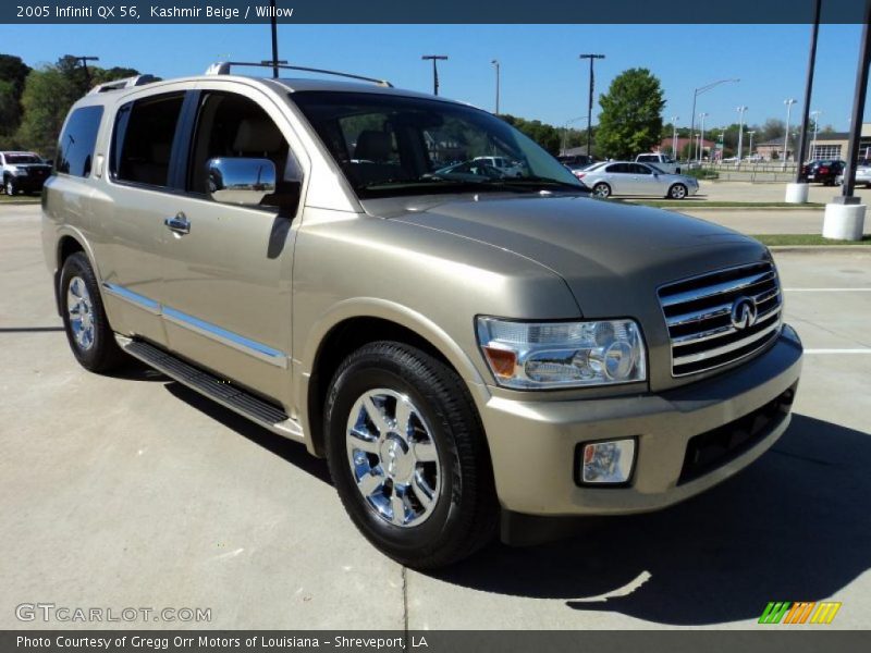 Front 3/4 View of 2005 QX 56