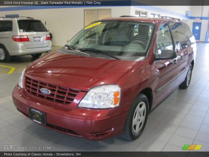 Dark Toreador Red Metallic / Flint Grey 2004 Ford Freestar SE