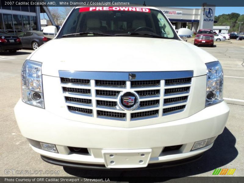 White Diamond / Cocoa/Light Cashmere 2007 Cadillac Escalade AWD