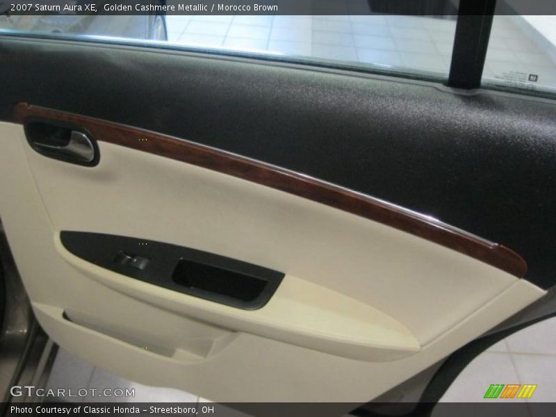 Golden Cashmere Metallic / Morocco Brown 2007 Saturn Aura XE