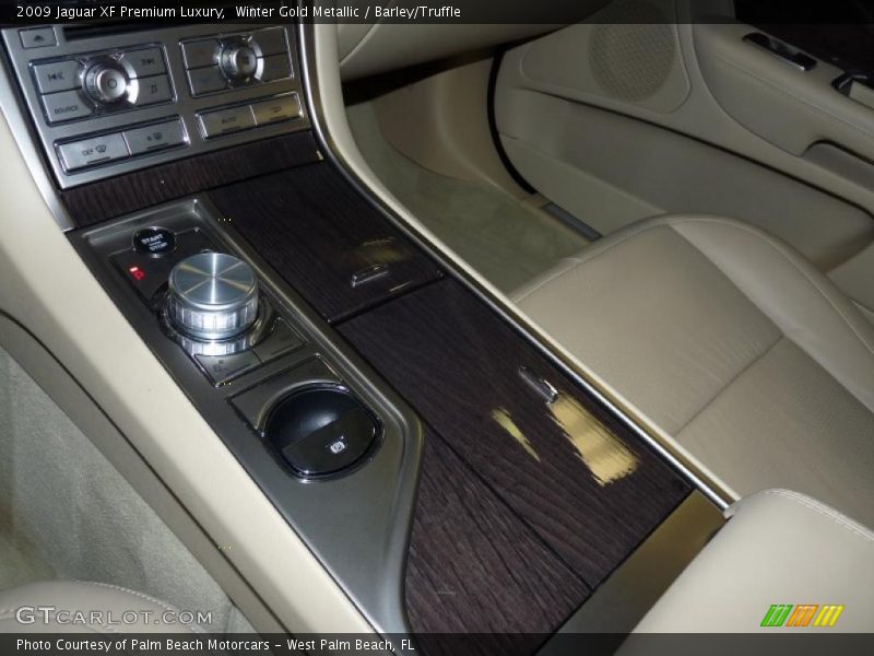 Winter Gold Metallic / Barley/Truffle 2009 Jaguar XF Premium Luxury