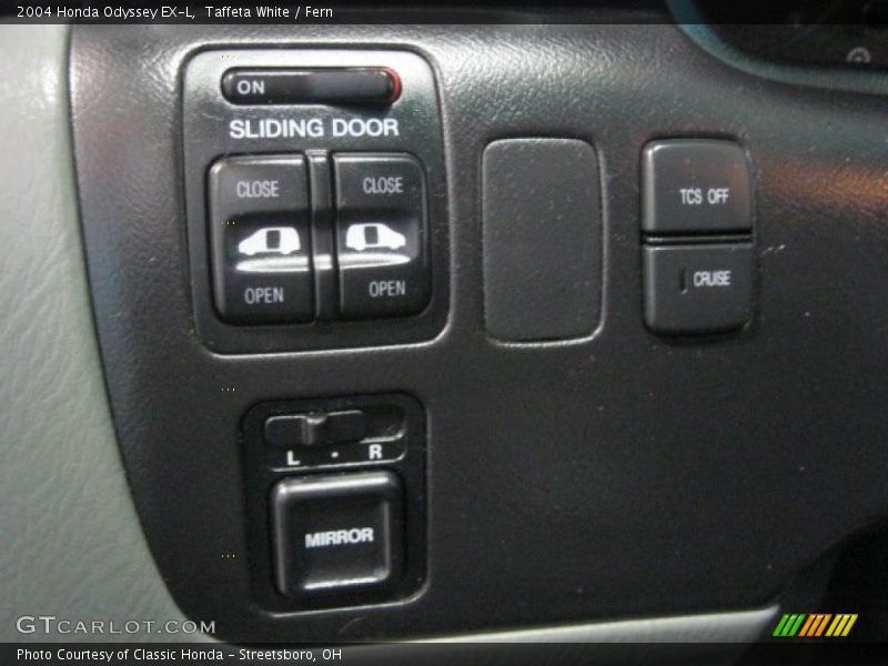 Controls of 2004 Odyssey EX-L