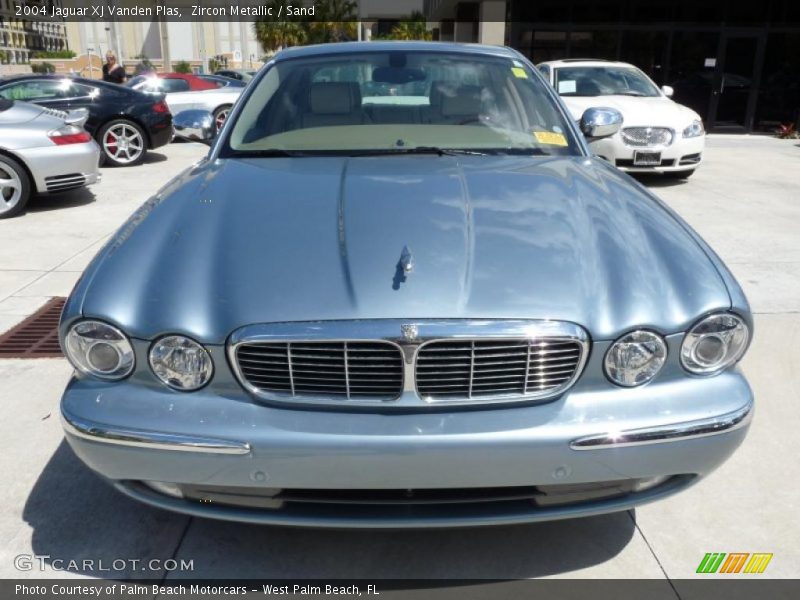 2004 XJ Vanden Plas Zircon Metallic