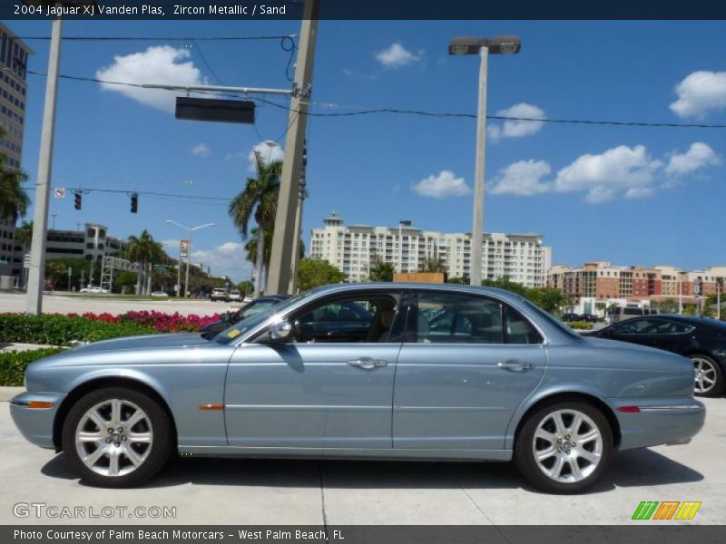  2004 XJ Vanden Plas Zircon Metallic