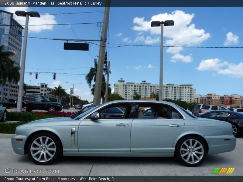 Seafrost Metallic / Barley 2008 Jaguar XJ Vanden Plas