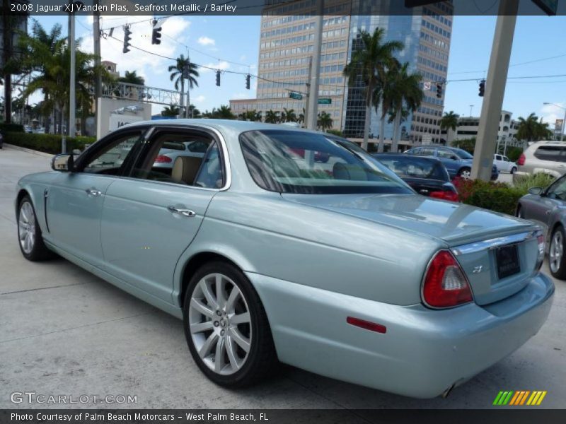Seafrost Metallic / Barley 2008 Jaguar XJ Vanden Plas