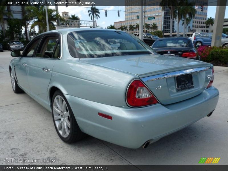 Seafrost Metallic / Barley 2008 Jaguar XJ Vanden Plas