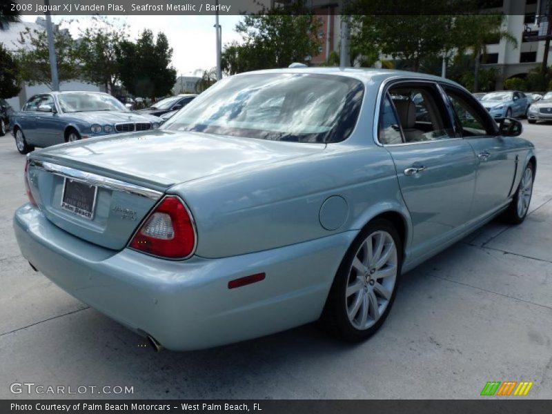 Seafrost Metallic / Barley 2008 Jaguar XJ Vanden Plas