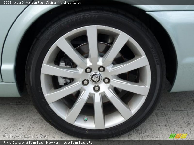 Seafrost Metallic / Barley 2008 Jaguar XJ Vanden Plas