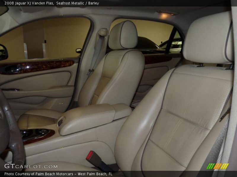 Seafrost Metallic / Barley 2008 Jaguar XJ Vanden Plas