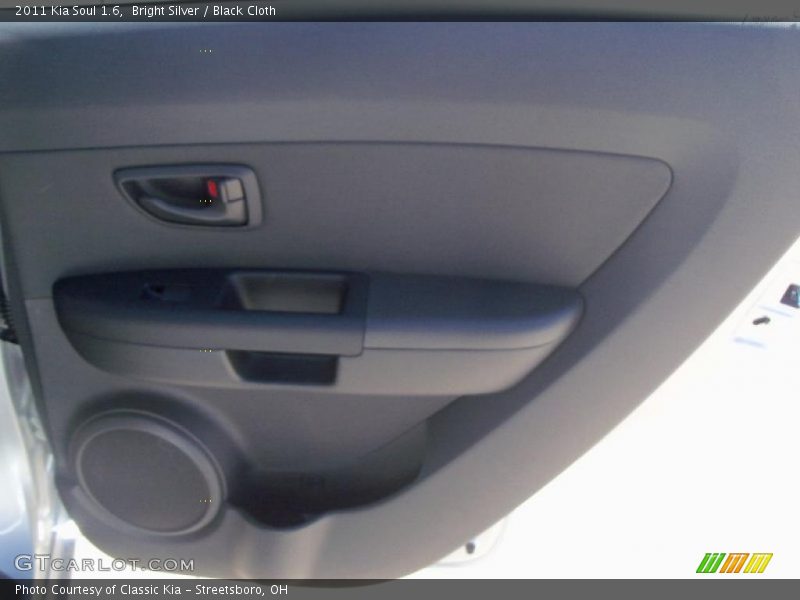 Bright Silver / Black Cloth 2011 Kia Soul 1.6