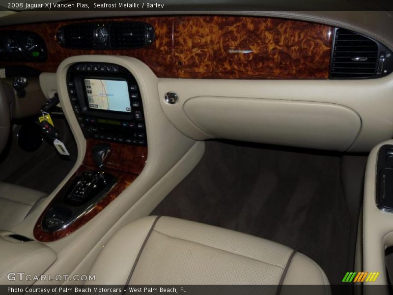 Seafrost Metallic / Barley 2008 Jaguar XJ Vanden Plas