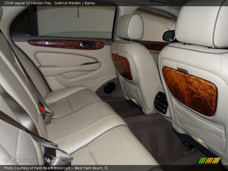 Seafrost Metallic / Barley 2008 Jaguar XJ Vanden Plas