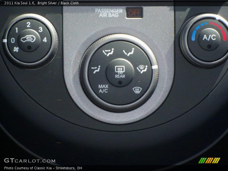 Controls of 2011 Soul 1.6
