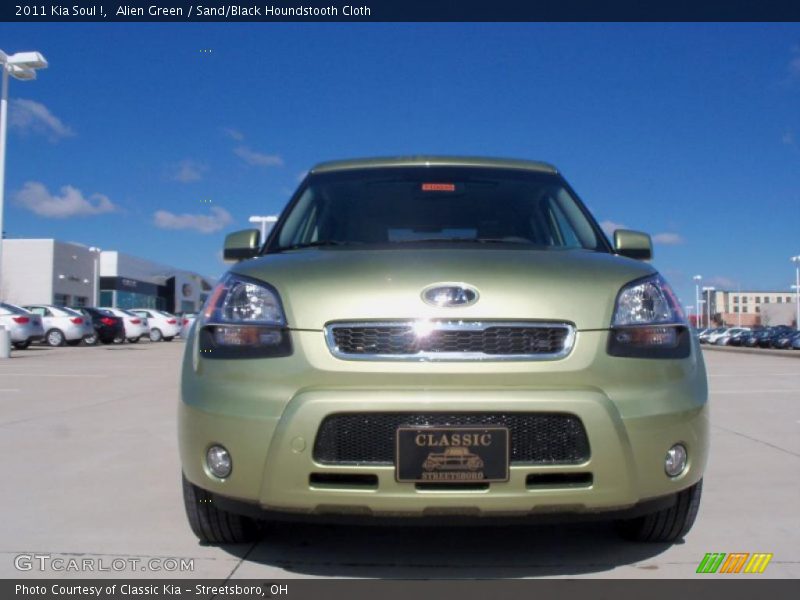 Alien Green / Sand/Black Houndstooth Cloth 2011 Kia Soul !