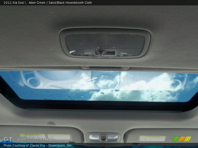 Sunroof of 2011 Soul !