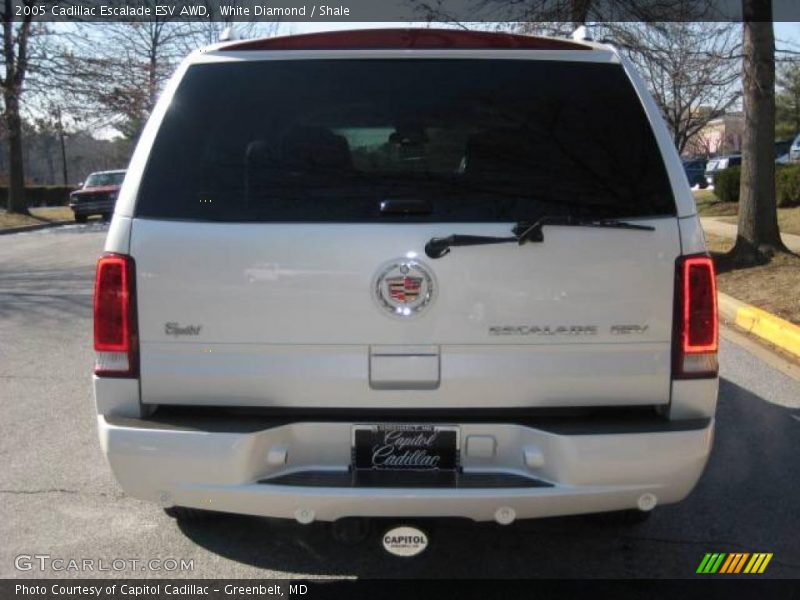 White Diamond / Shale 2005 Cadillac Escalade ESV AWD