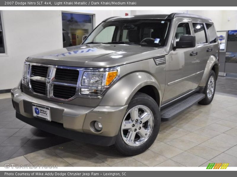 Light Khaki Metallic / Dark Khaki/Medium Khaki 2007 Dodge Nitro SLT 4x4